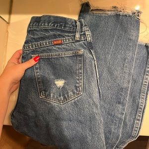 Rustler distressed jeans